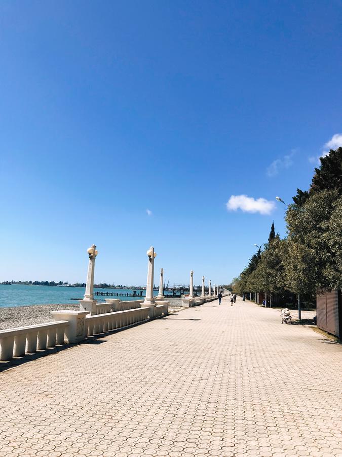 Hotel By The Sea Rozetta 수쿰 외부 사진